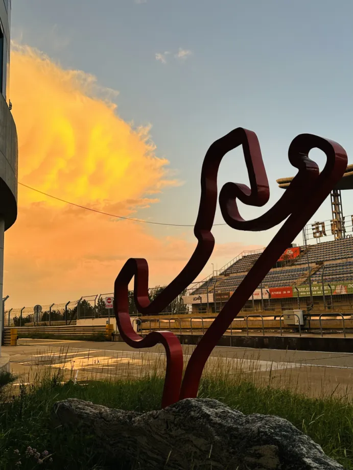 1744176280369269.jpg 12.jpg