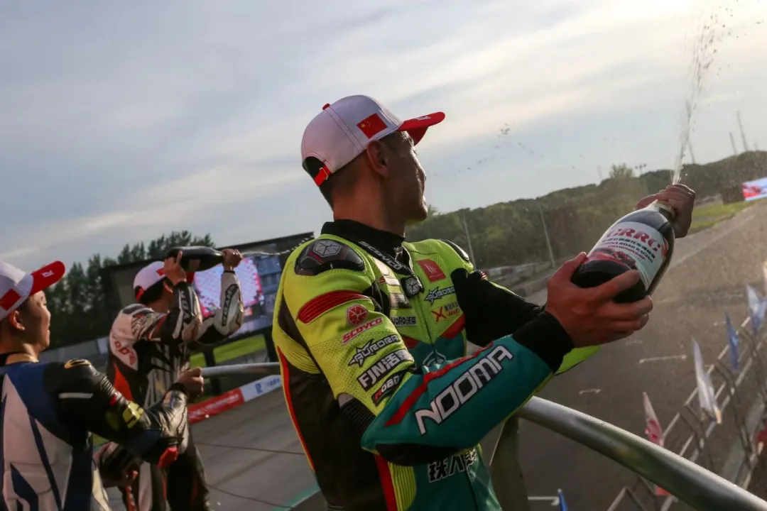 1744177504173059.jpg 5.jpg