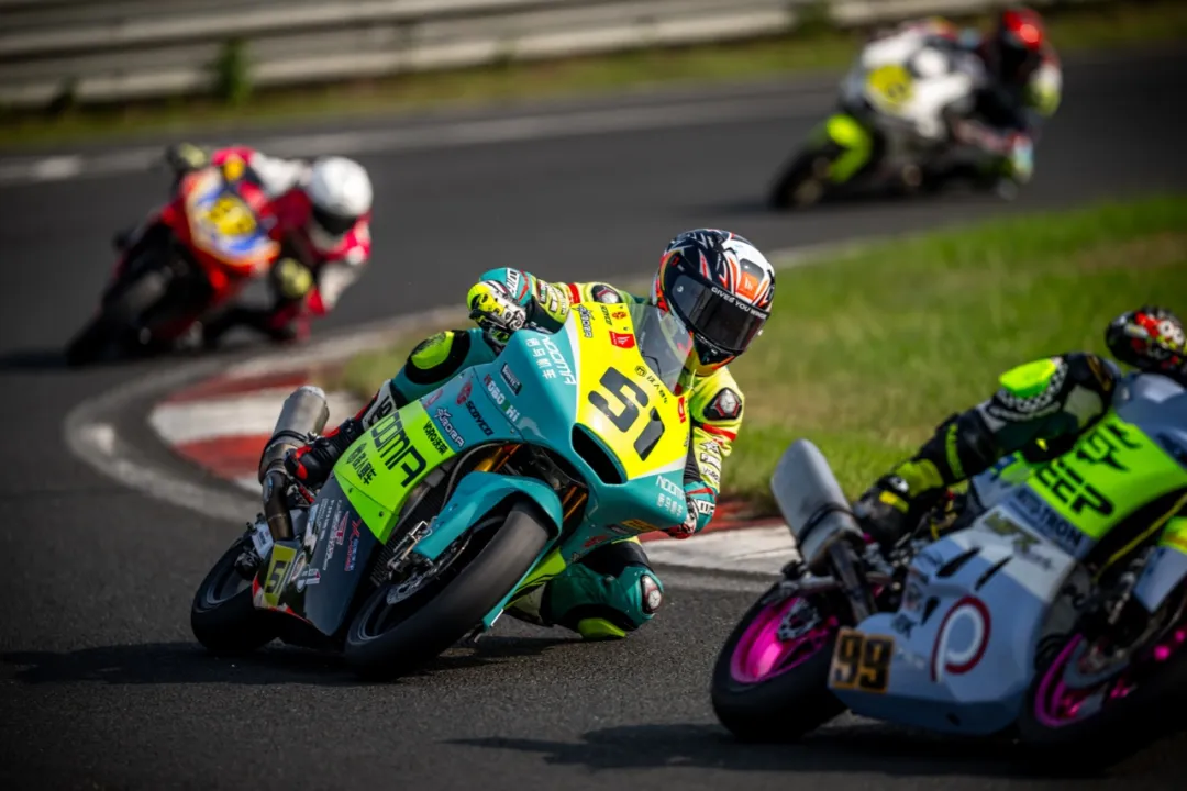 1744178272903041.jpg 7.jpg